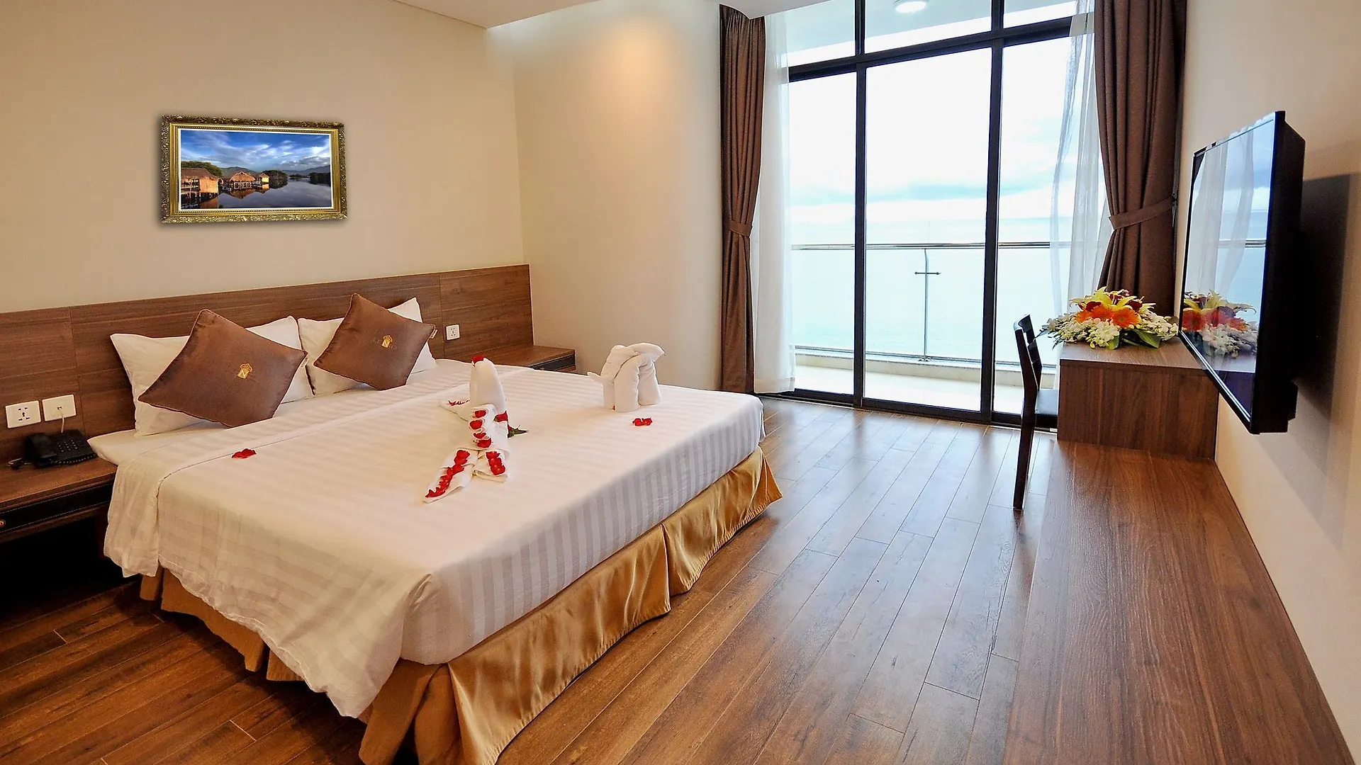Lenid Ocean View Hotel Nha Trang 4*,