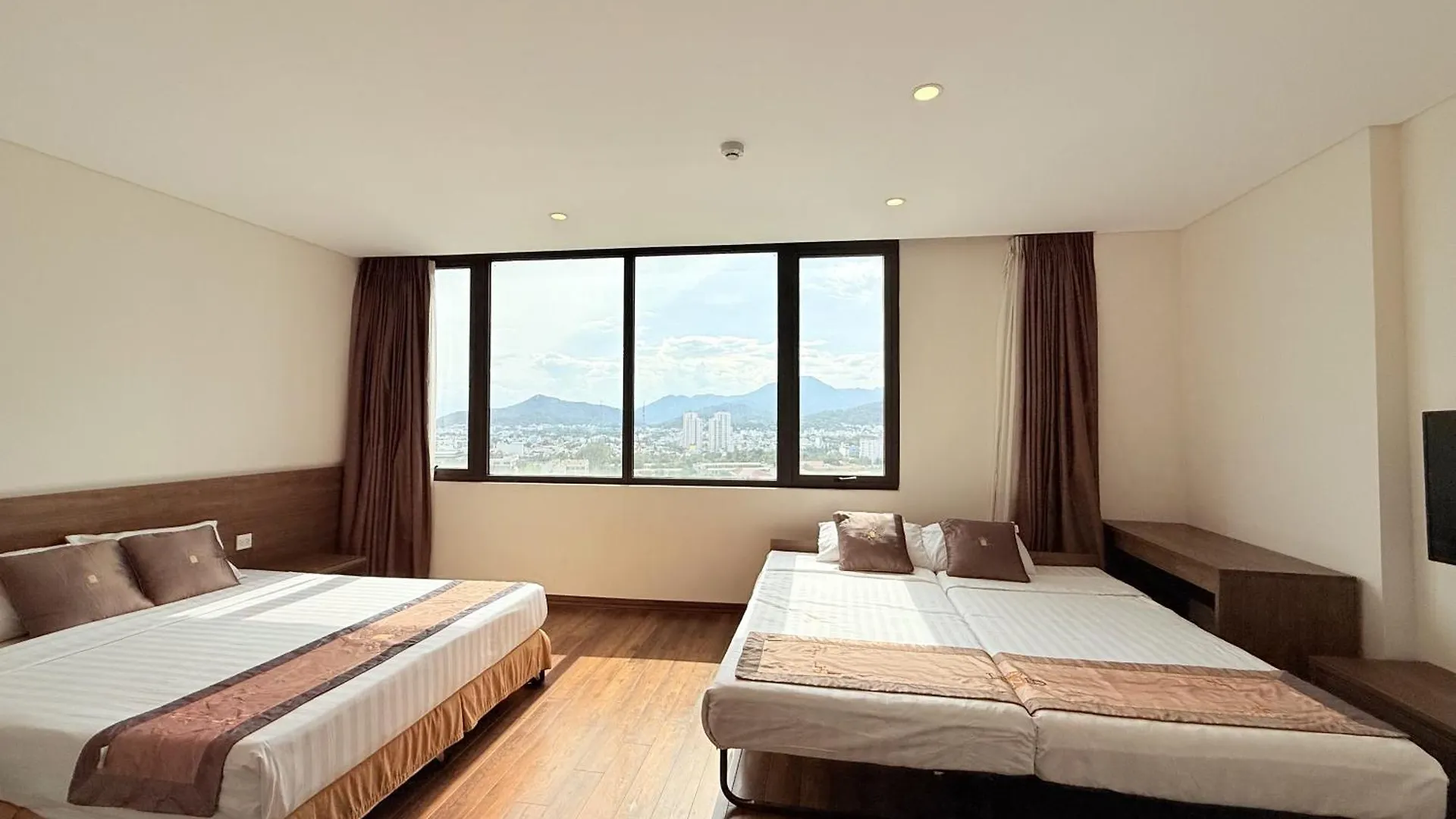 Lenid Ocean View Hotel Nha Trang 4*,  Vietnam