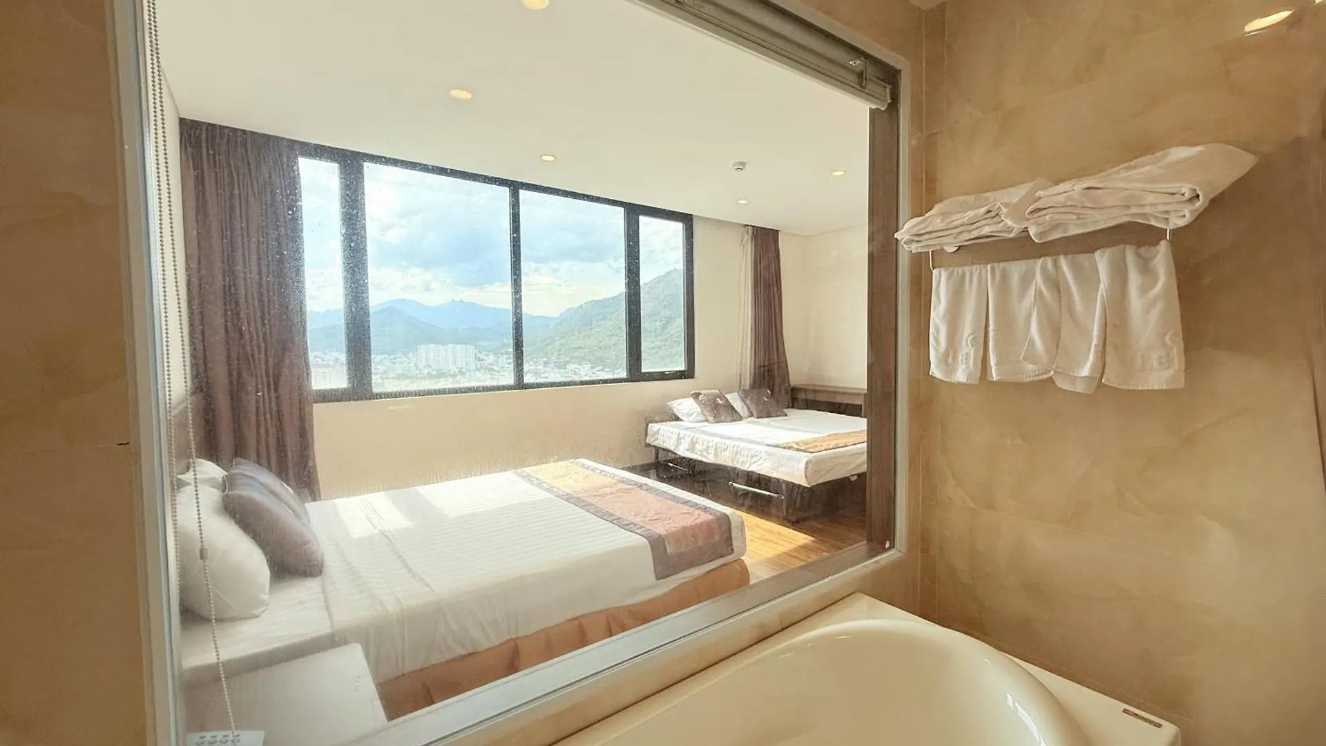 Lenid Ocean View Hotel Nha Trang